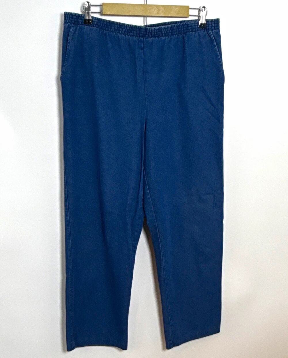 Alfred Dunner Women’s Blue Denim Pull On Pants Elastic Waist Straight Leg 14